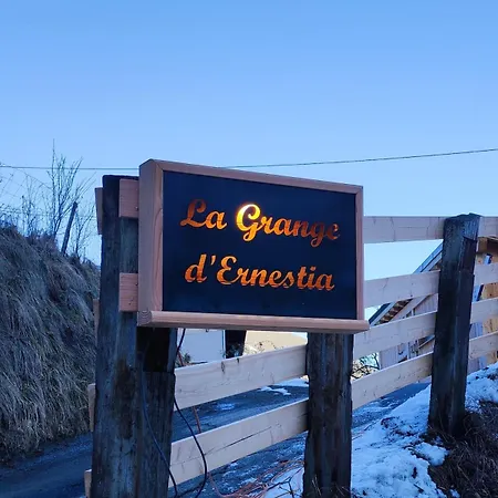 La Grange D'ernestia Casa de Férias *